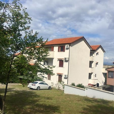 Amz Ap4 Lägenhet Jadranovo Exteriör bild