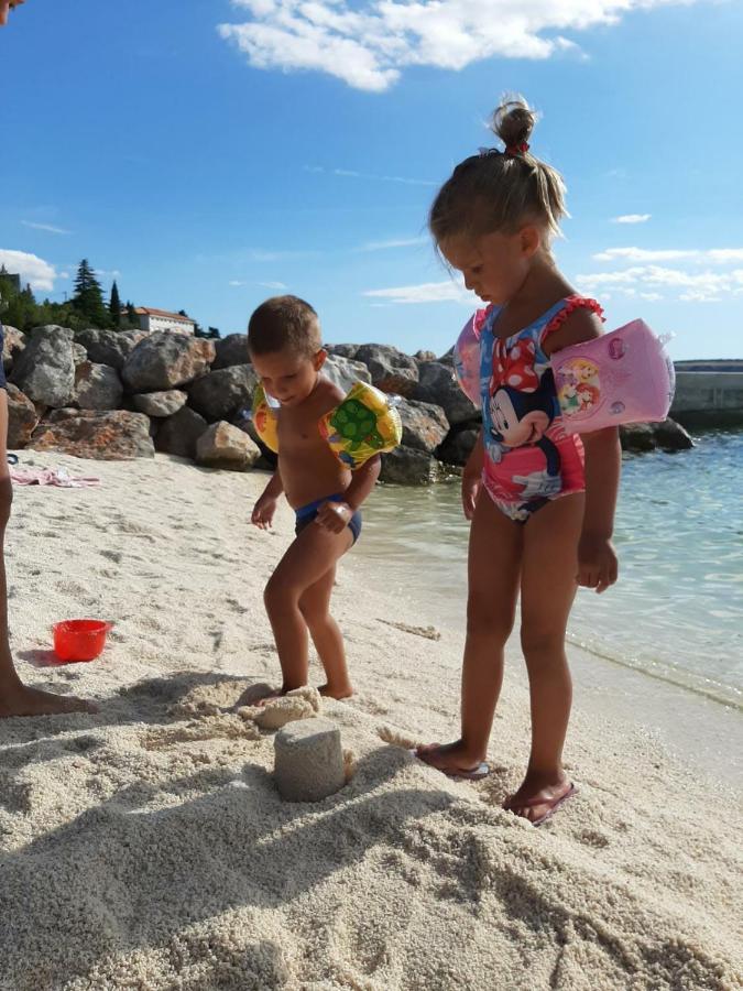 Amz Ap4 Lägenhet Jadranovo Exteriör bild