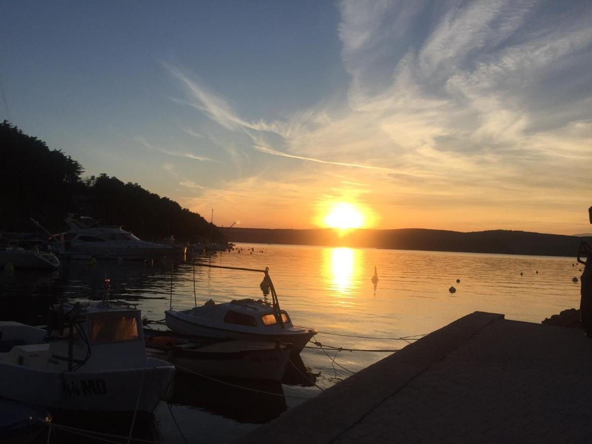 Amz Ap4 Lägenhet Jadranovo Exteriör bild